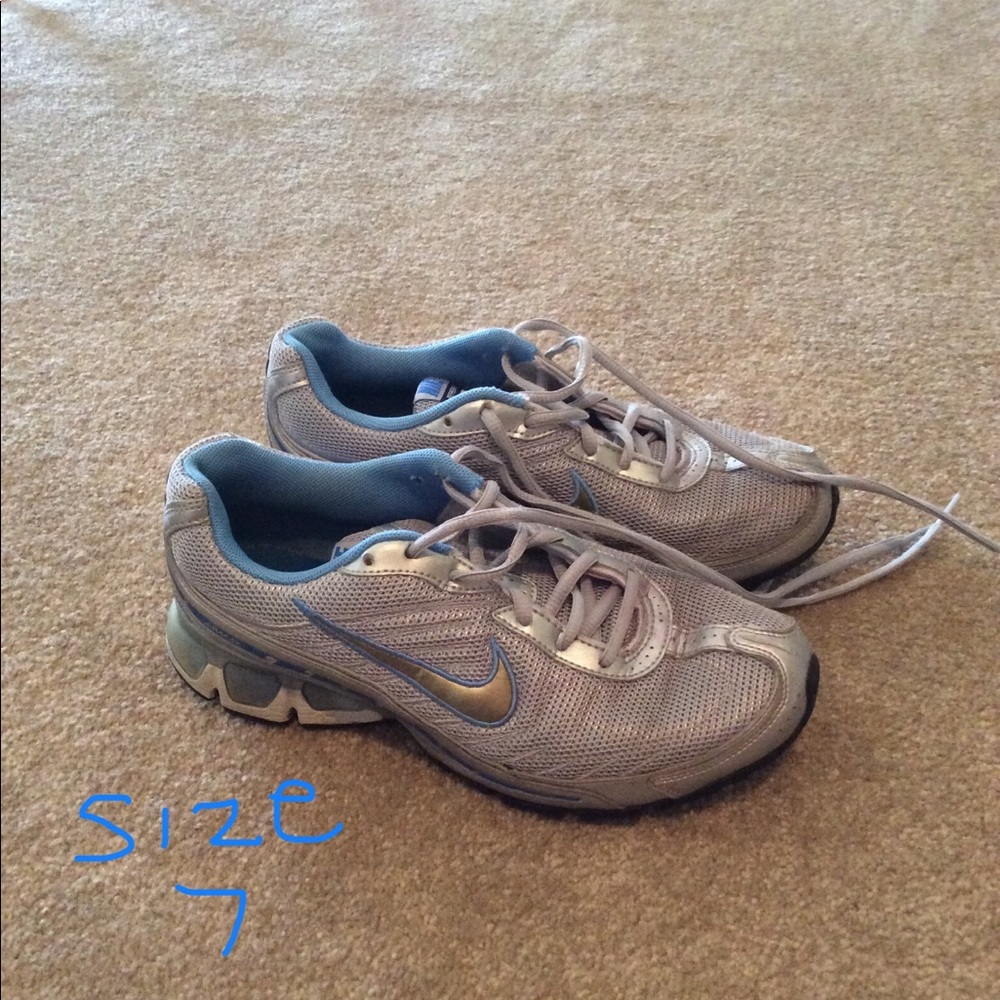 Size 7 Nike Silver & Blue Sneakers